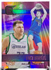 2021-22 Panini Chronicles Essentials Luka Doncic Pink Holo Parallel #304 