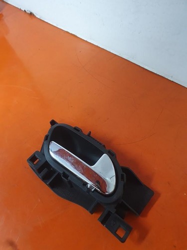 PEUGEOT 308 DOOR HANDLE INNER, RH FRONT, T7, HATCH/WAGON/CABRIO, 09/07-09/14 - Picture 3 of 6
