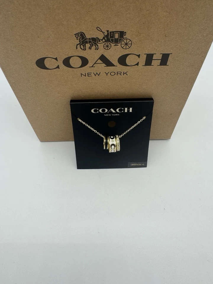 Colar pingente anel logotipo tom dourado Coach New York 16” + 2” extensor - Imagem 2 de 3