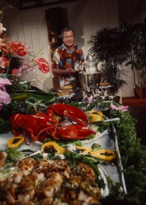 Phil Harris appearing in the ABC tv series Aloha Paradise Old Photo 1