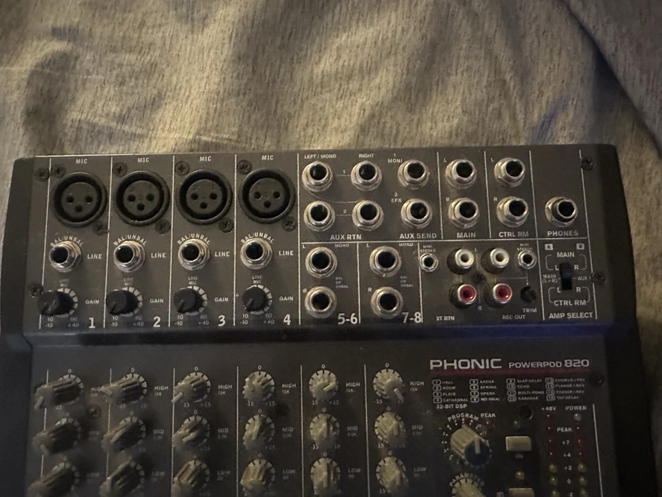 Phonic Power pod 820 Audio Mixer - Image 3 of 3