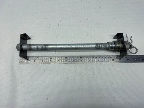 Kawasaki Z750 (4) 07' Hinterrad Steckachse Achse Rear Axle spindle
