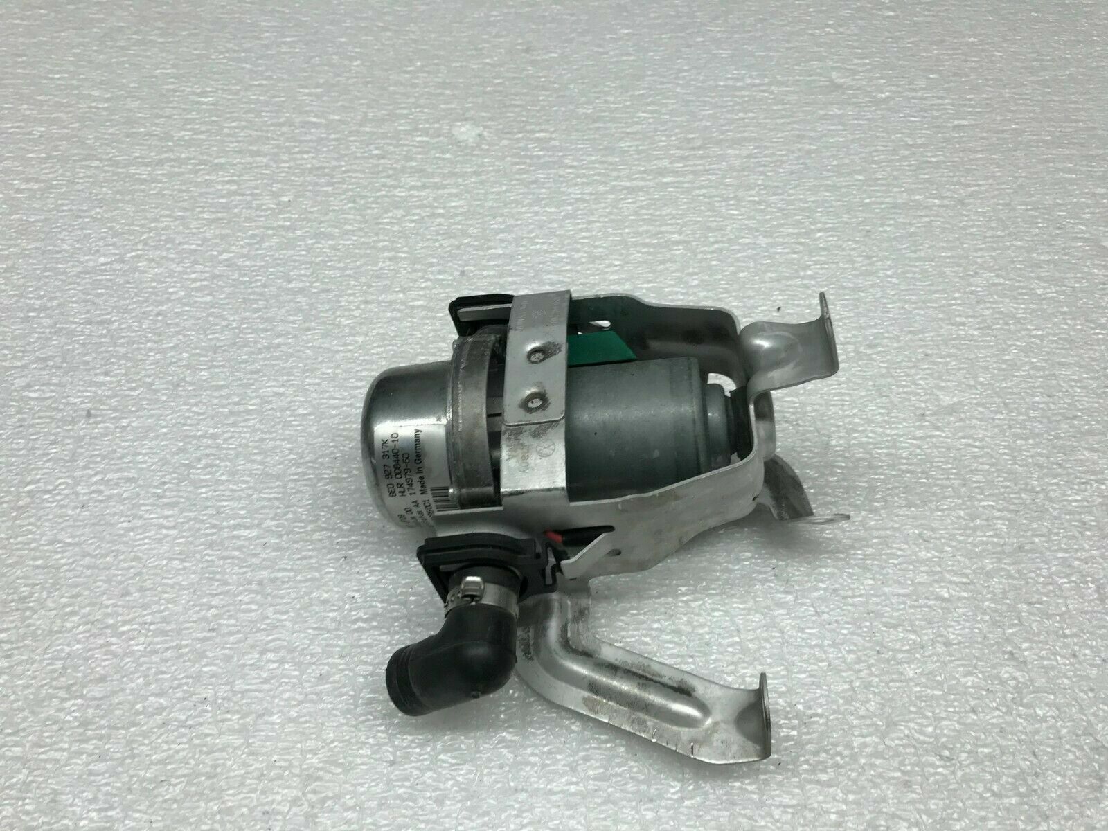 LAMBORGHINI HURACAN LP580 COUPE BRAKE BOOSTER BRAKE VACUUM PUMP OEM 8E0927317K