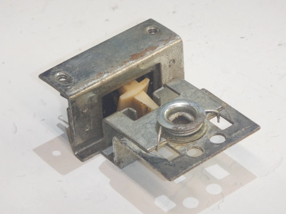 Interruptor de ventana de vidrio escotilla puerta trasera Jeep Grand Wagoneer SJ 78-91 56003167 Foto 3 de 4