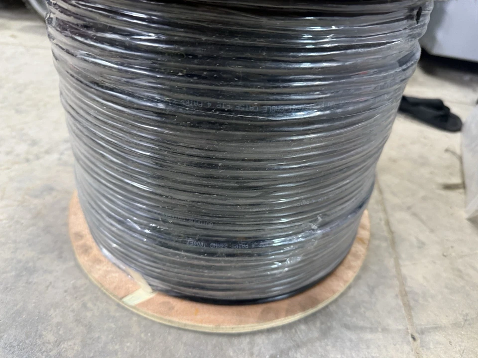 1000Ft CAT5E Waterproof Outdoor Cable Direct Burial UB Resistant 24 AWG - Image 2 of 4