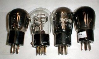 RES 164 RES 164 d = TELEFUNKEN TEKADE VALVO = 4 PEZZI
