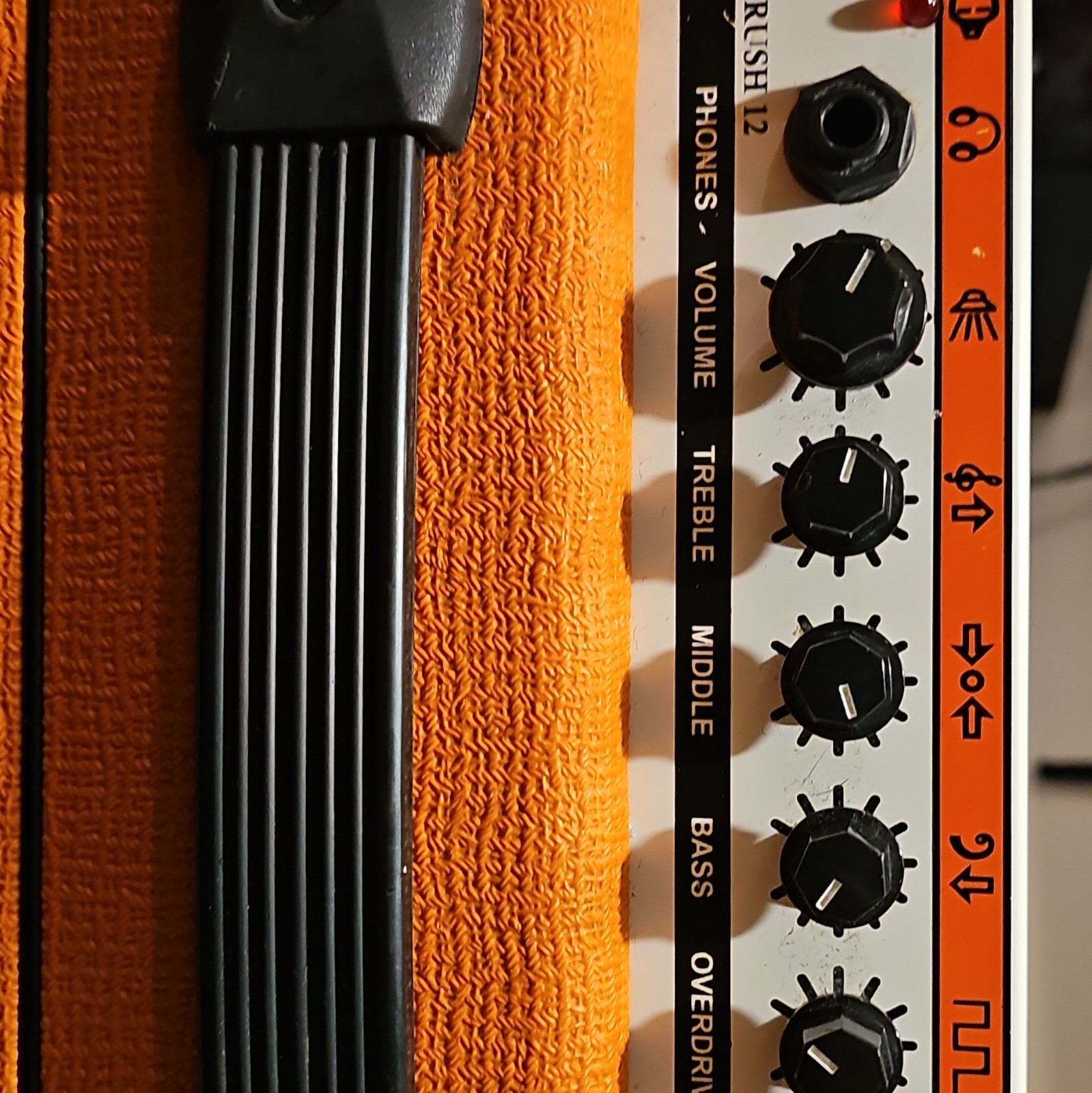 Orange Crush 12 12W Solid State Combo Amp for Electric Guitar Practice 3