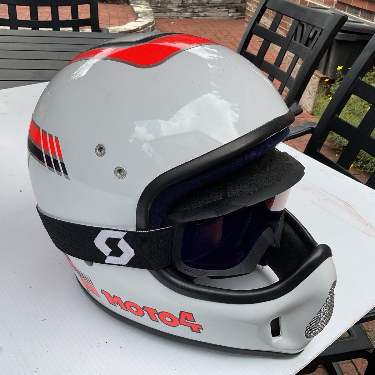 Bell Moto 4 Force Flow Vintage 1987 Racing Helmet With Scott