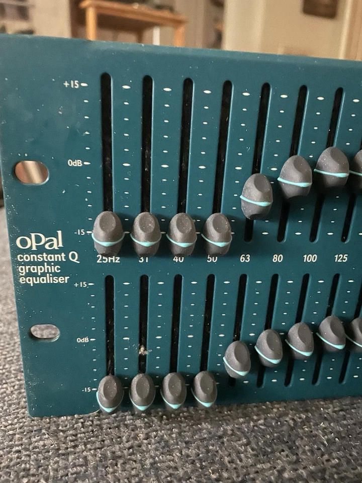 BSS Opal Series FCS-966 Constant Q Dual-Channel Graphic Equalizer - Image 4 of 4