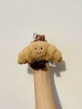 Amuseables Croissant Bag Charm Jellycat | Jelly Journal