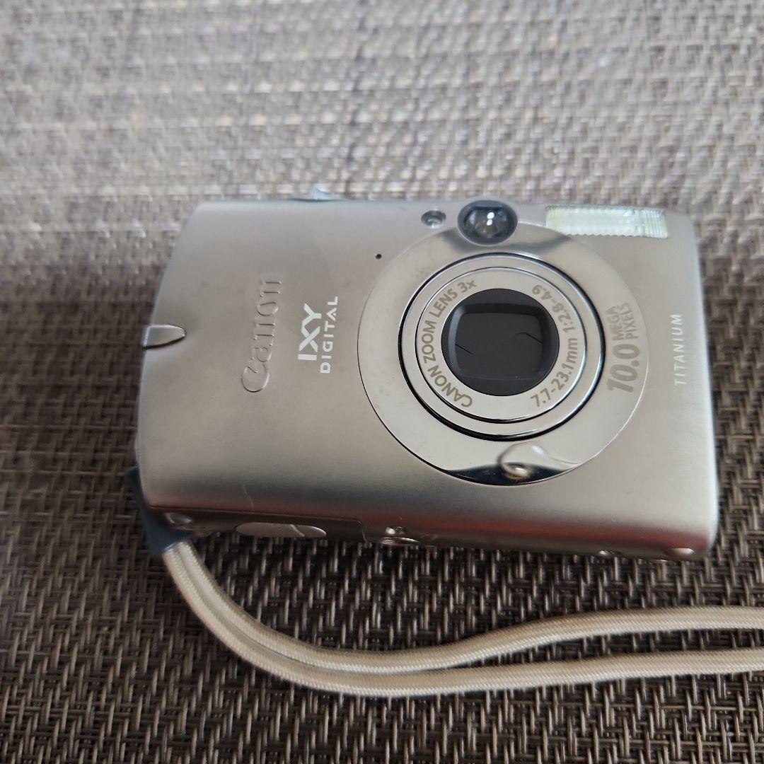 Canon IXY DIGITAL 1000 Compact Digital Camera Titanium Color
