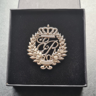 QUEEN ELIZABETH II PLATIN JUBILÄUM BROSCHE