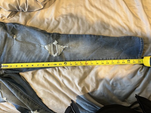 Women's SO Super High Rise Size 9 Short Light Wash distressed Jeggings NWT - Picture 10 of 11