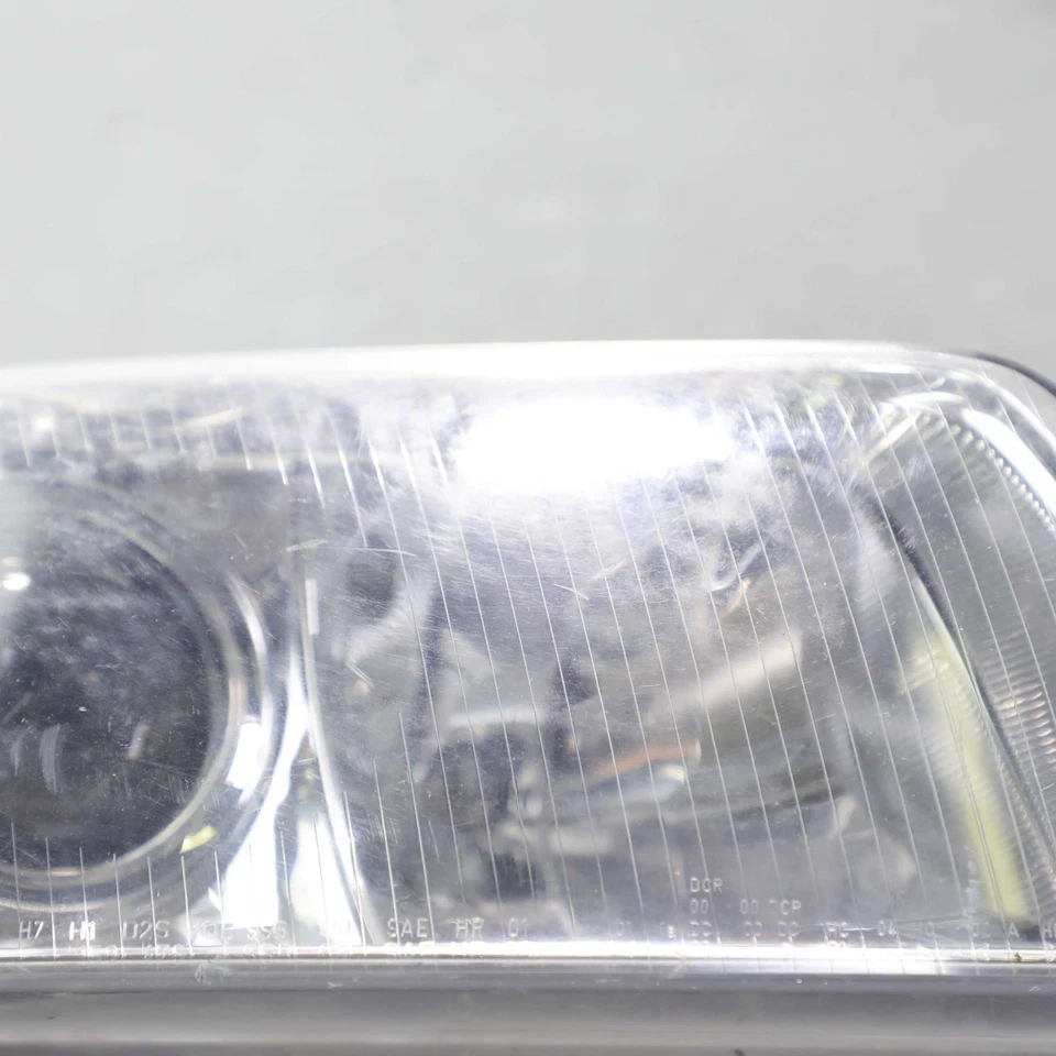 Conjunto de faros laterales derechos Audi A6 HID 1998-2001 OEM 4B0.941.004.AS Foto 4 de 4