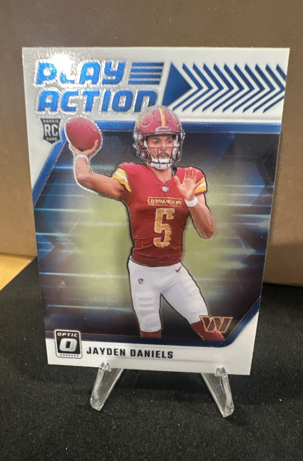 2024 Panini Donruss Optic - Play Action Jayden Daniels #1 (RC)