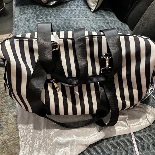 Black & White Never Used  Alice & Olivia Bag