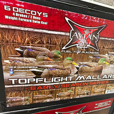 Avian-X Top Flight Early Season Mallard Decoys 6pk (4 Drakes/2 Hens) AVX8062