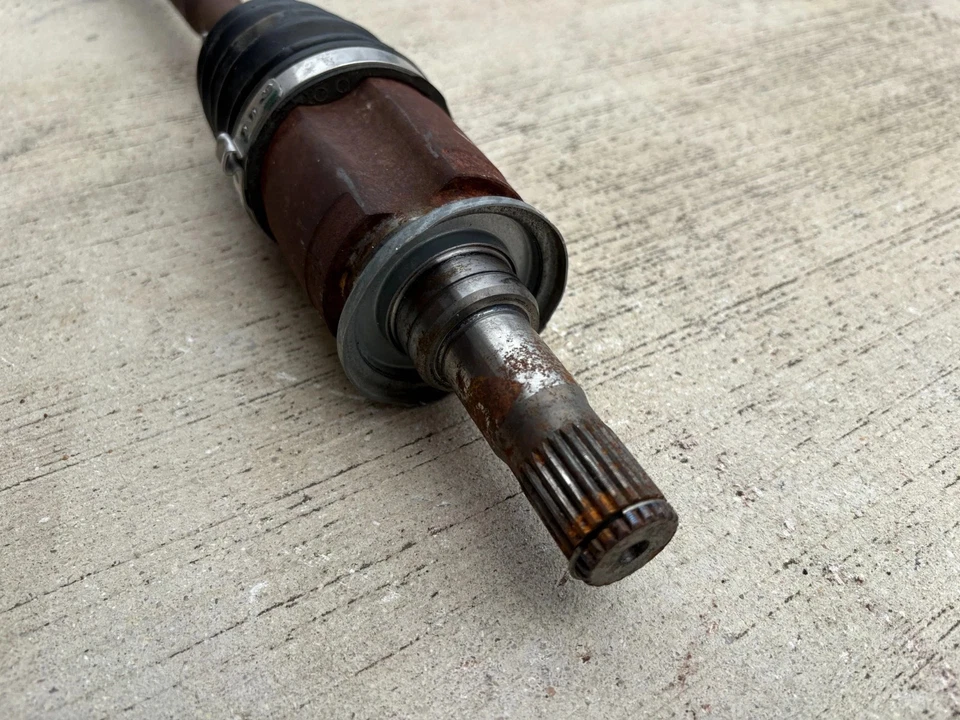 OEM, 2007-2008 Caliber & 2007-2017 Compass, Patriot Rear Right CV Axle Shaft Foto 3 de 4