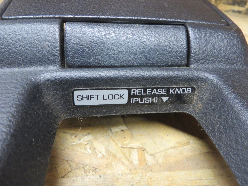 INFINITI M30 M 30 90 1990 CENTER CONSOLE DECK w/ AUTO LID + LIGHT BLACK OEM - Image 2 of 4