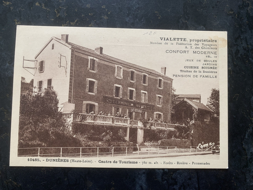 CPA Ancienne – Dunieres, Le Quartier De La Gare (Années 1900)