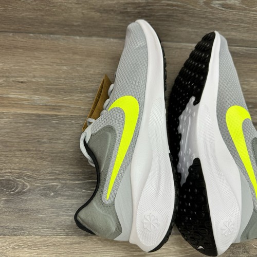 Nike Revolution 7 Wolf Grey Volt Buty do biegania Sneakersy Męskie Rozmiar 12 FB2207 002 - Zdjęcie 9 z 16