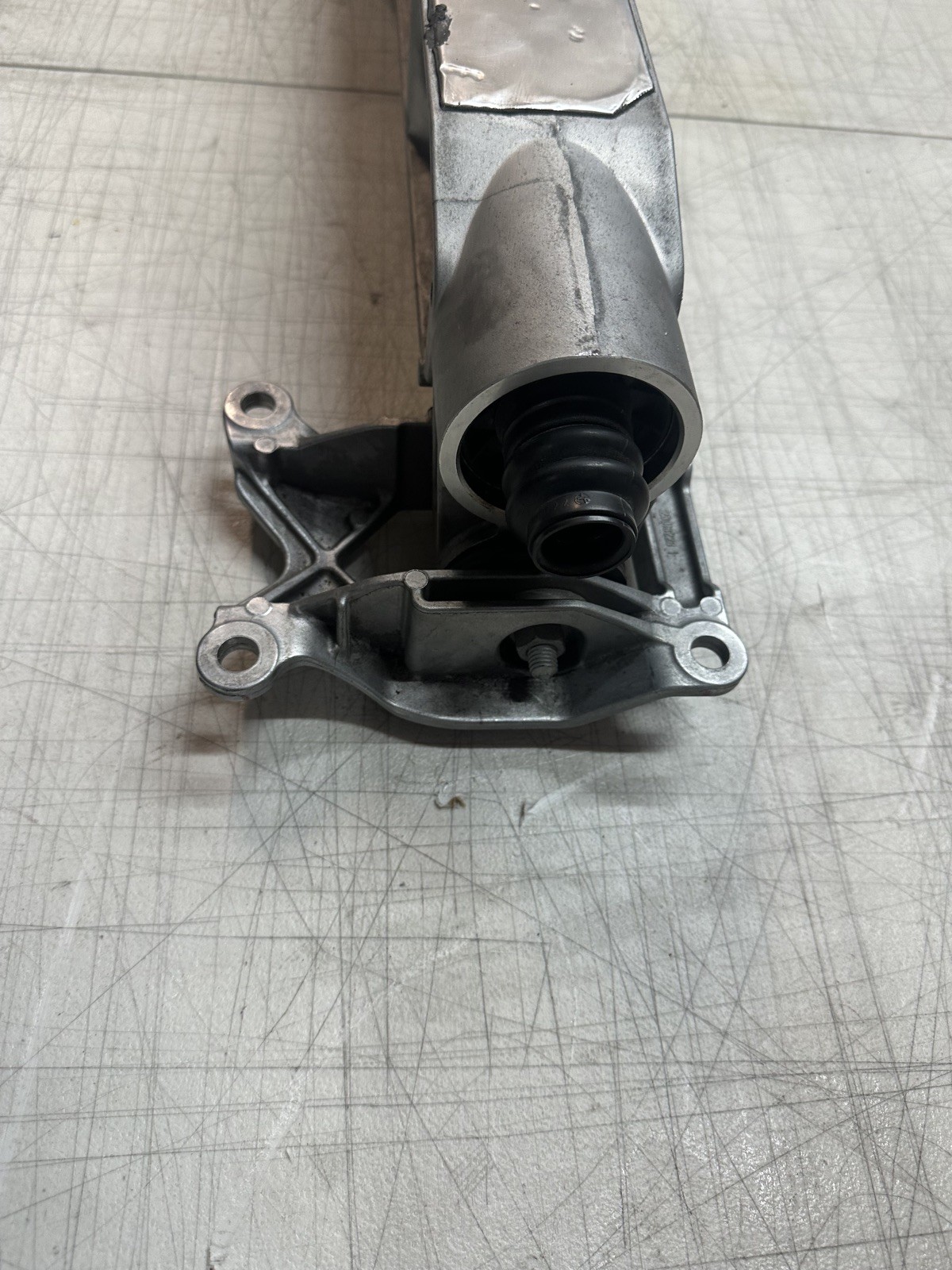 AUDI R8  FRONT DIFFERENTIAL DRIVE SHAFT AXLE OEM 6330138900