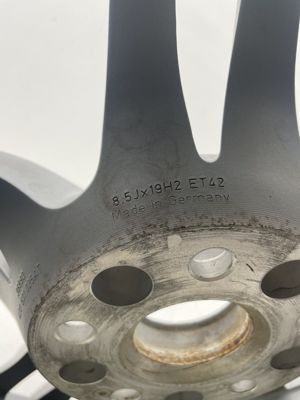 2011-2014 Audi R8 19x8.5 Double Spoke Titanium