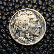 (ITM-5445) 1924-D Buffalo Nickel ~ Fine+ (F / FN) Condition ~ COMBINED SHIPPING!