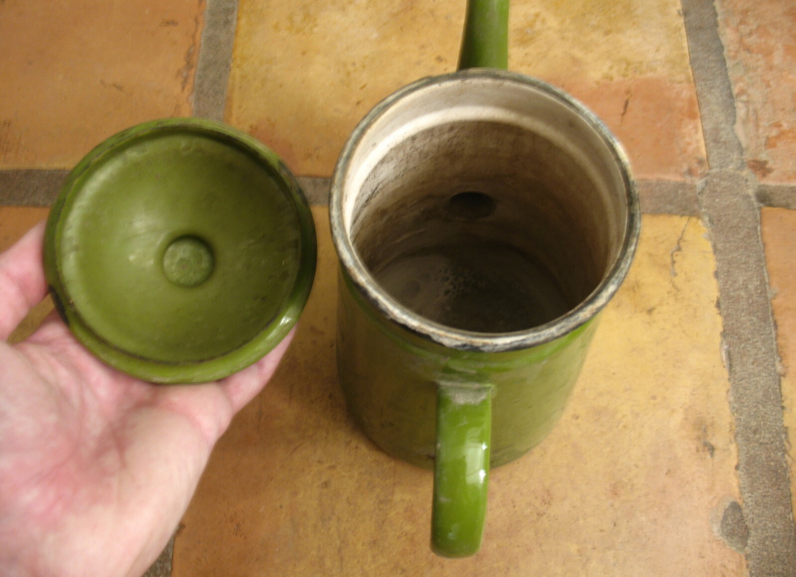 B24 VINTAGE GREEN ENAMELWARE TEA KETTLE COFFEE POT, In Good Used