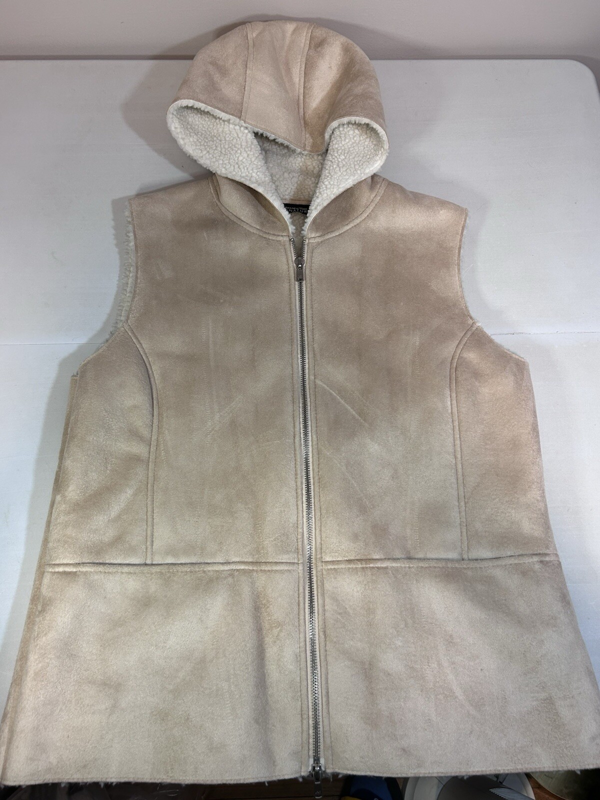Jones New York Signature Sleeveless Hooded Sherpa Lined Vest Women’s Medium
