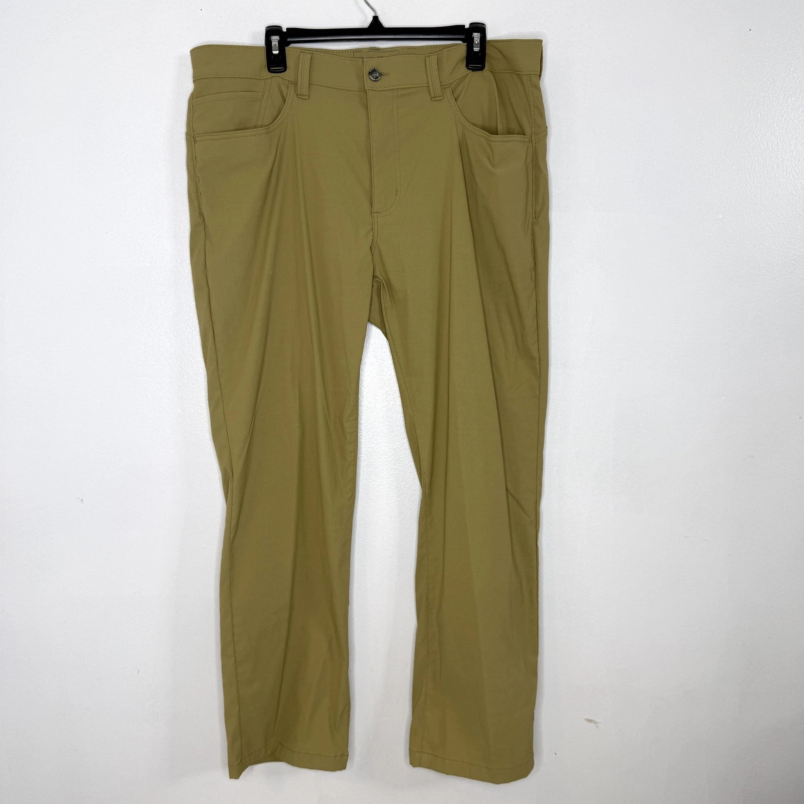 Eddie Bauer Pants Travex Mens 38x30 Beige Stretch Lightweight Casual Travel