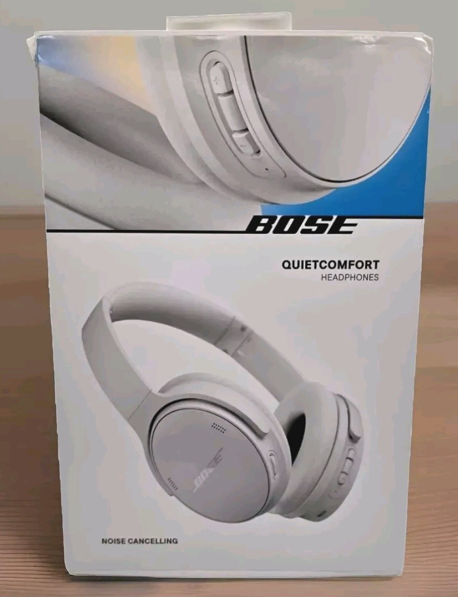 Bose QuietComfort Wireless Over-Ear Active Noise Canceling Headphones (White)-image