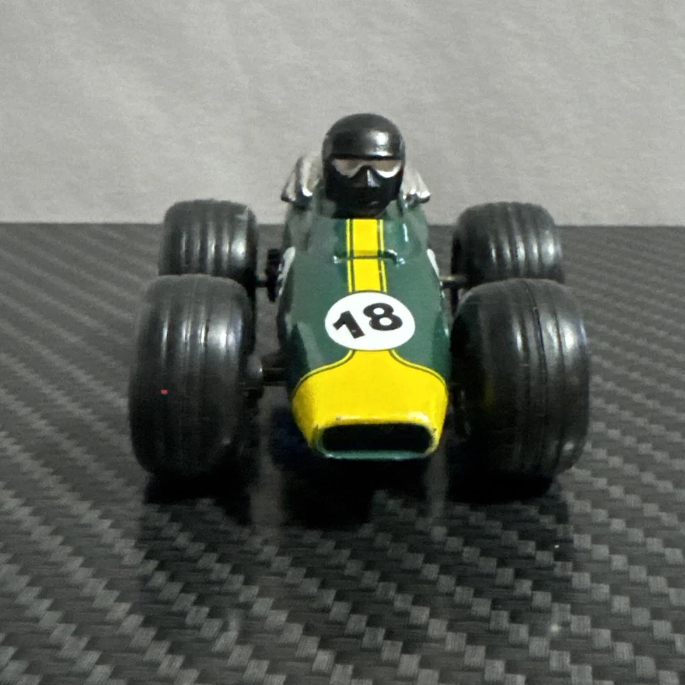 2002 New Ray Diecast Friction Car 2.5" Green #18 Race Car Pull Back - Image 2 of 4