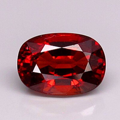 Pierre Précieuse Naturelle – Spessartite Orange De Namibie – 0,47 Carat – Certificat Inclus