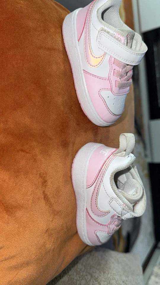 学步儿童 Nike Court Borough Low Recraft 白色/粉红色泡沫 (DV5458 105) 4C 码 — 第 3/4 张图片