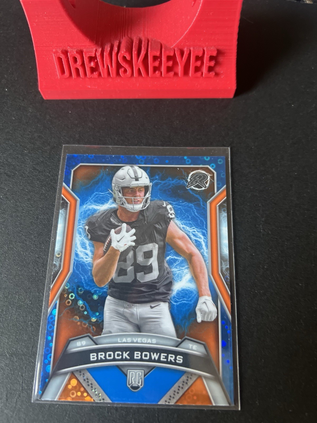 2024 Topps Resurgence Rookies Brock Bowers#147 Blue & Orange Spark Refractor RC