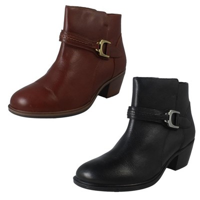 Damen Clarks Reißverschluss Blockabsatz Smart Freizeit Stiefeletten ''Neva Schnalle''