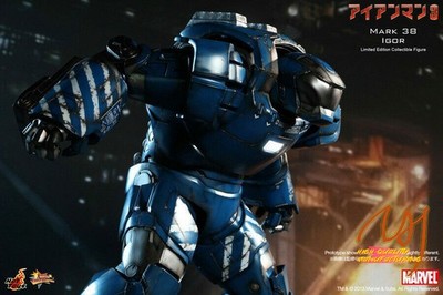 In Stock  Perfect Hot Toys 1/6 Mms215 Iron Man 3 Igor (Mark 38)  New