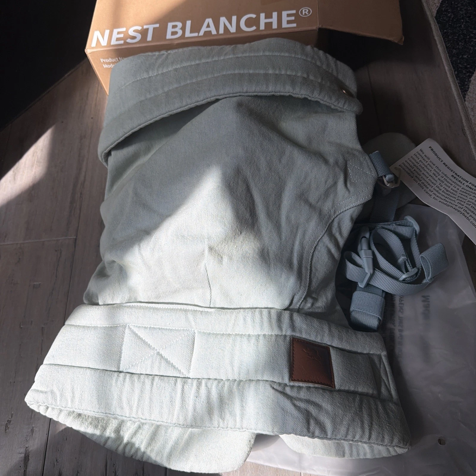 NEST BLANCHE Baby Carrier Newborn to Toddler (Denim)