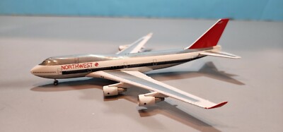 SJNWA 747-400 NORTHWEST 1:500 SCALE DIECAST METAL MODEL W/SCALE GEAR