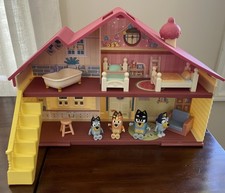 Bluey  s PlayHouse Set with figures and furniture