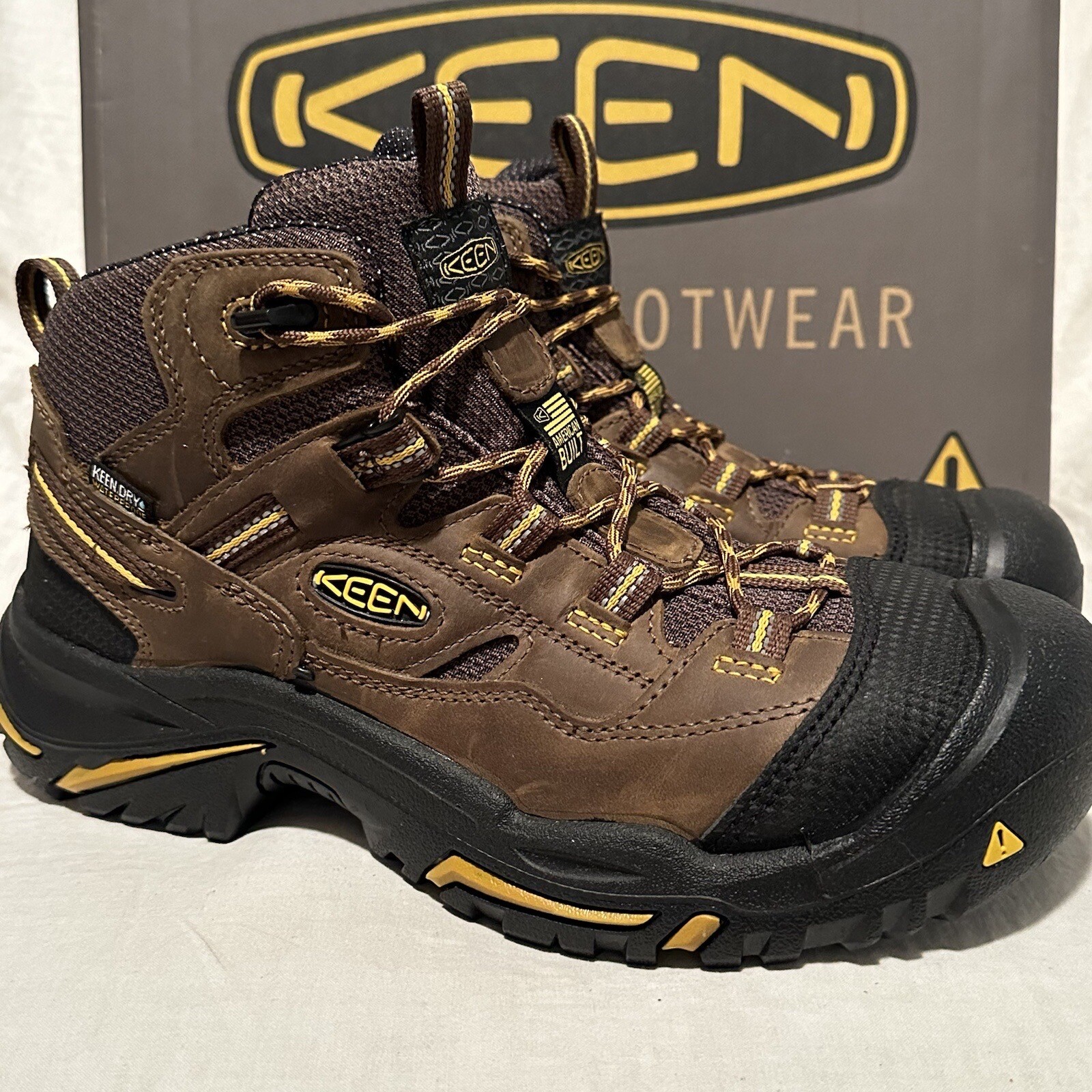 Stivali da lavoro NUOVI KEEN UTILITY da uomo taglia 9 M Braddock punta morbida 1020162 made in USA