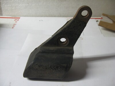 1948-54 PONTIAC RIGHT REAR ENGINE MOUNT ALL MODELS WITH HYDRAMATIC GM 510880 NOS