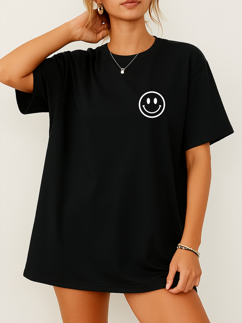 Minimalist Smiley Face Logo T-Shirt Unisex T-Shirt Streetwear Casual Style Tee