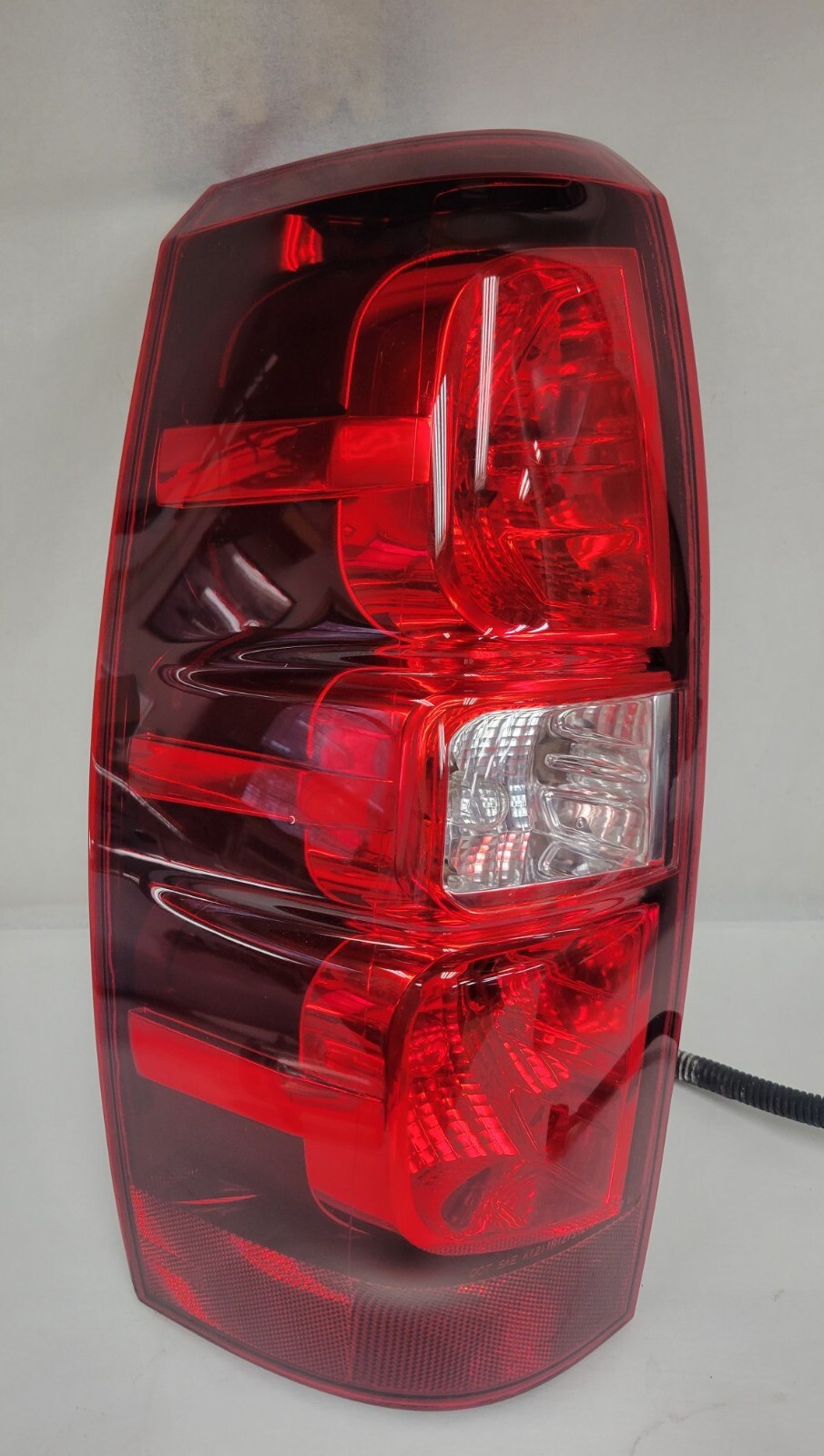 2007-14 Chevy Avalanche Lt Rear Tailight OEM GM 22739263 | eBay