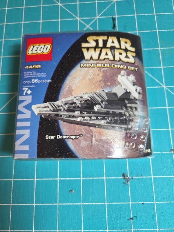 LEGO Star Wars 4492 Star Destroyer Mini Building Set NEW Retired