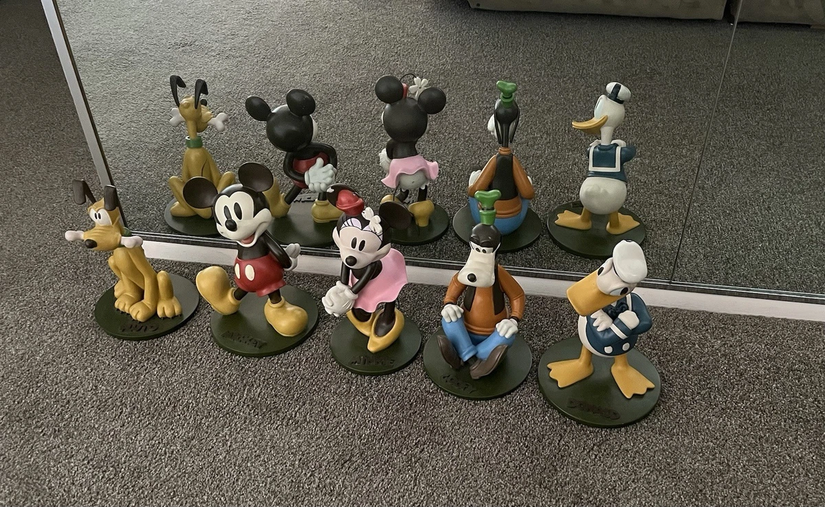 Petite statuette de Collection Mickey et Minnie - Multicolore - 56.97 Petite statuette de Collection Mickey et Minnie - Multicolore - 56.97