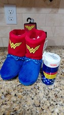 Wonder Woman Bootie Slippers Red Blue Faux Fur Medium Thermos Bottle Set