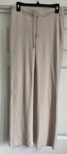Juicy Couture Rhinestone Velour pull on Pants Size Small cream/pinkish