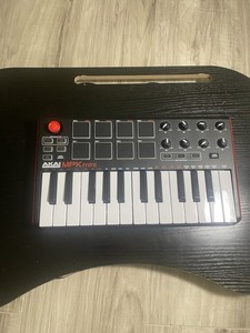Akai MPK mini 25-Key Synth MIDI Keyboard Controller w/ Pads, Knobs, Arp